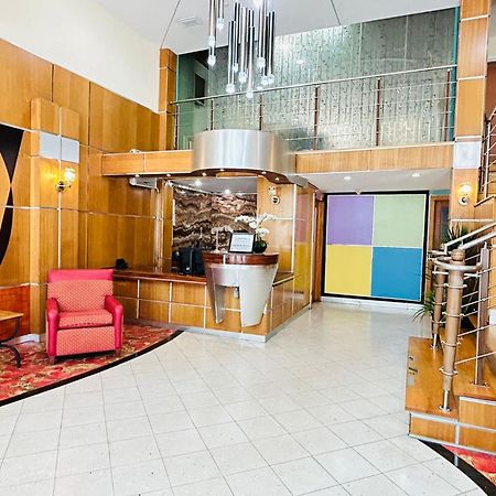 庞塞德莱昂酒店 圣彼得堡 外观 照片